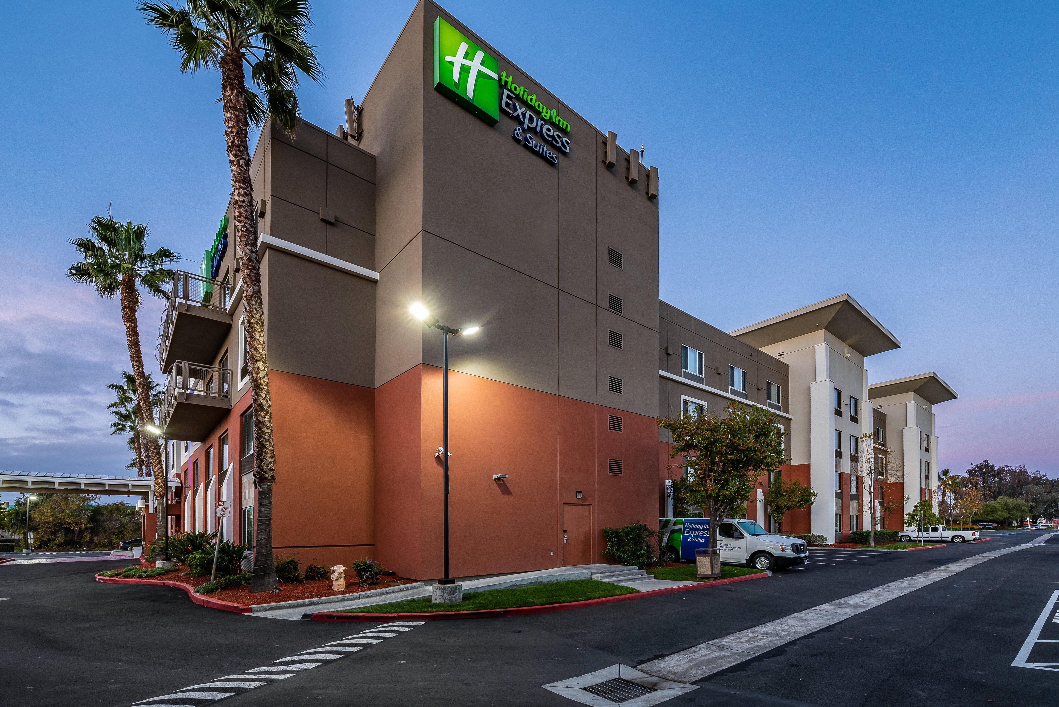 Holiday Inn Express Fremont - Milpitas Central By Ihg Exterior photo